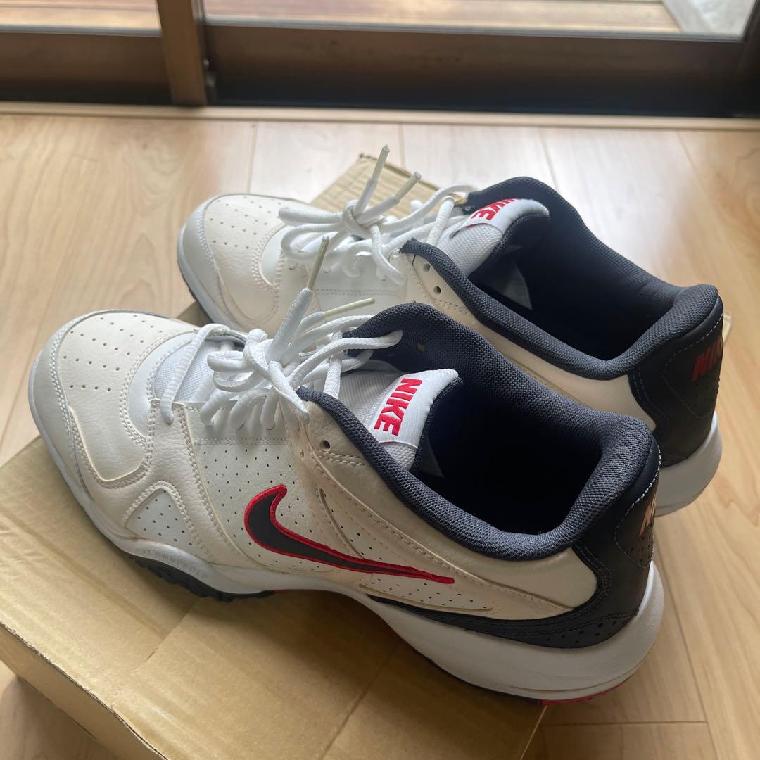 【新品】Nike テニスシューズ　28.0cm
