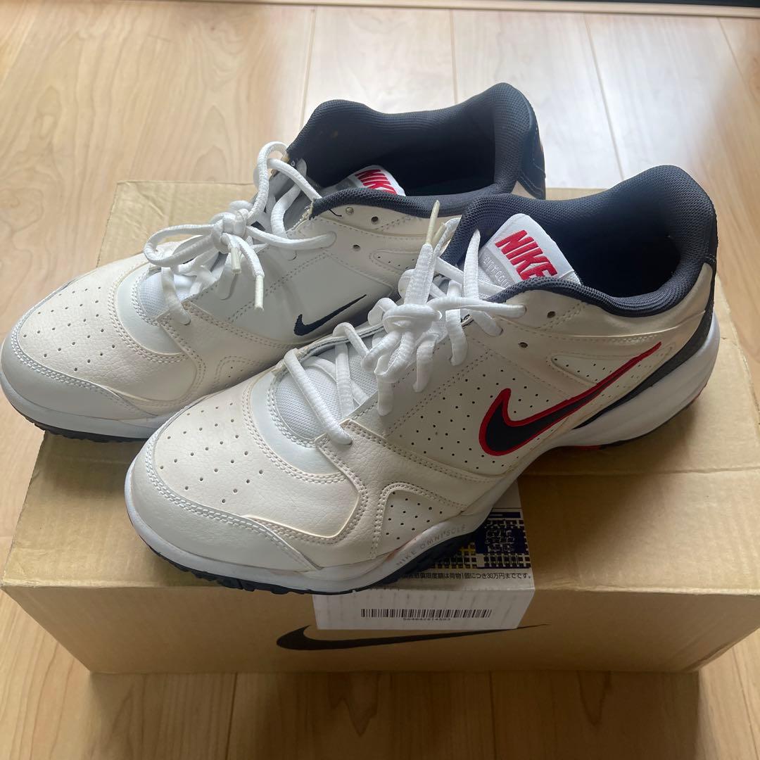 【新品】Nike テニスシューズ　28.0cm