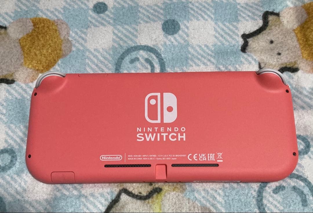 ニンテンドースイッチ ライト 本体 コーラル 付属品あり（比較的美品）