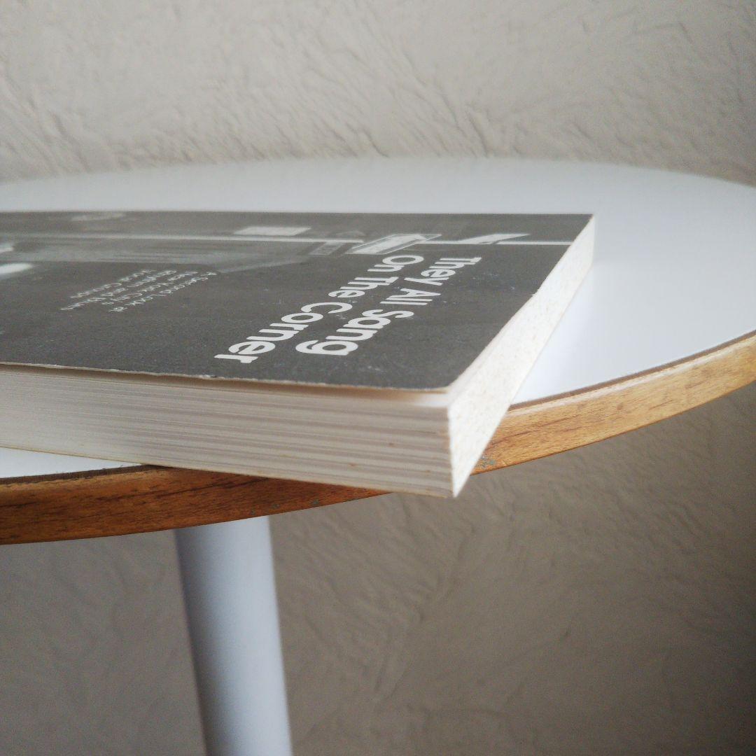 洋書 THEY ALL SANG ON THE CORNER