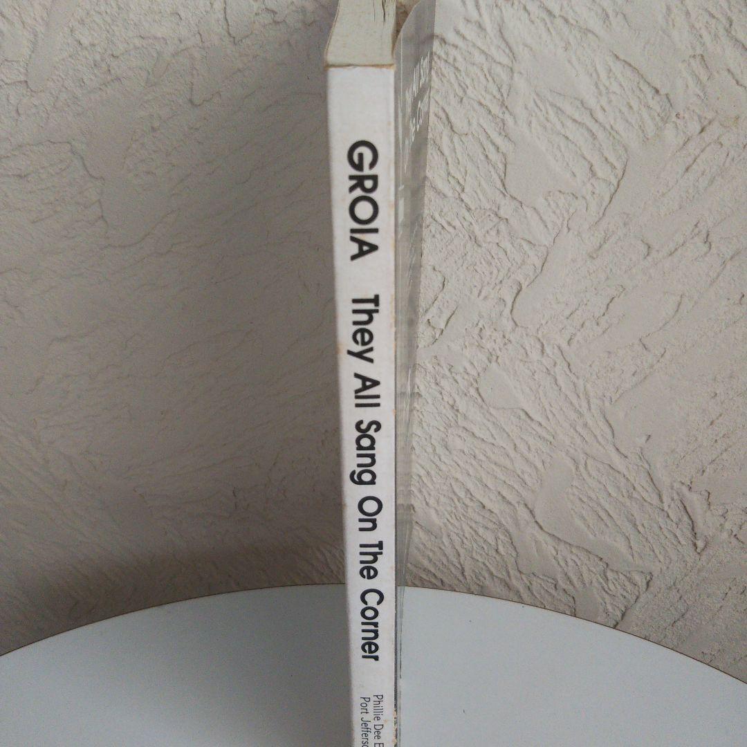 洋書 THEY ALL SANG ON THE CORNER