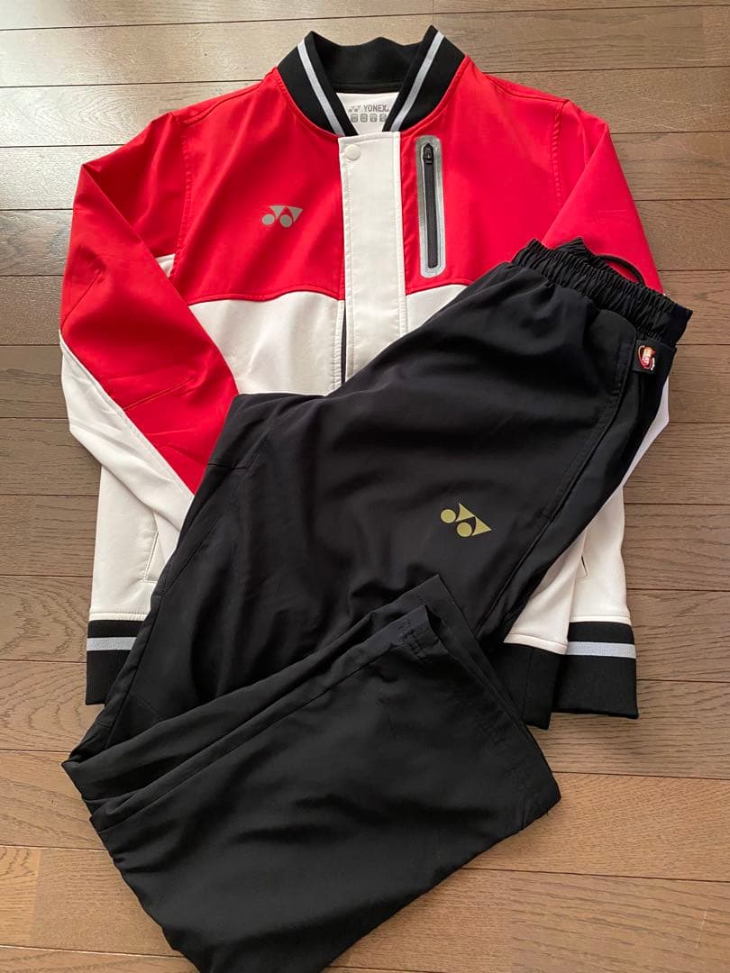 最終値下新品未使用&美品　ヨネックス　 ウォームアップウェア上Sサイズ下Mサイズ