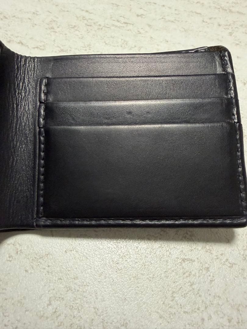 GOROS ブラック二つ折り財布