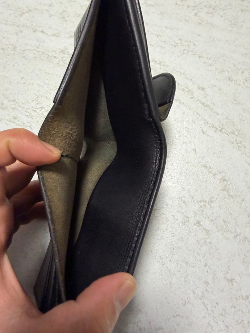 GOROS ブラック二つ折り財布