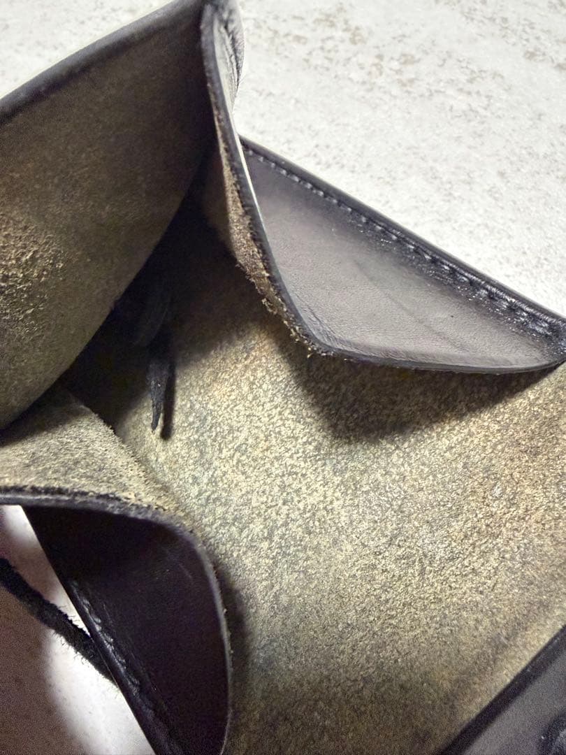 GOROS ブラック二つ折り財布