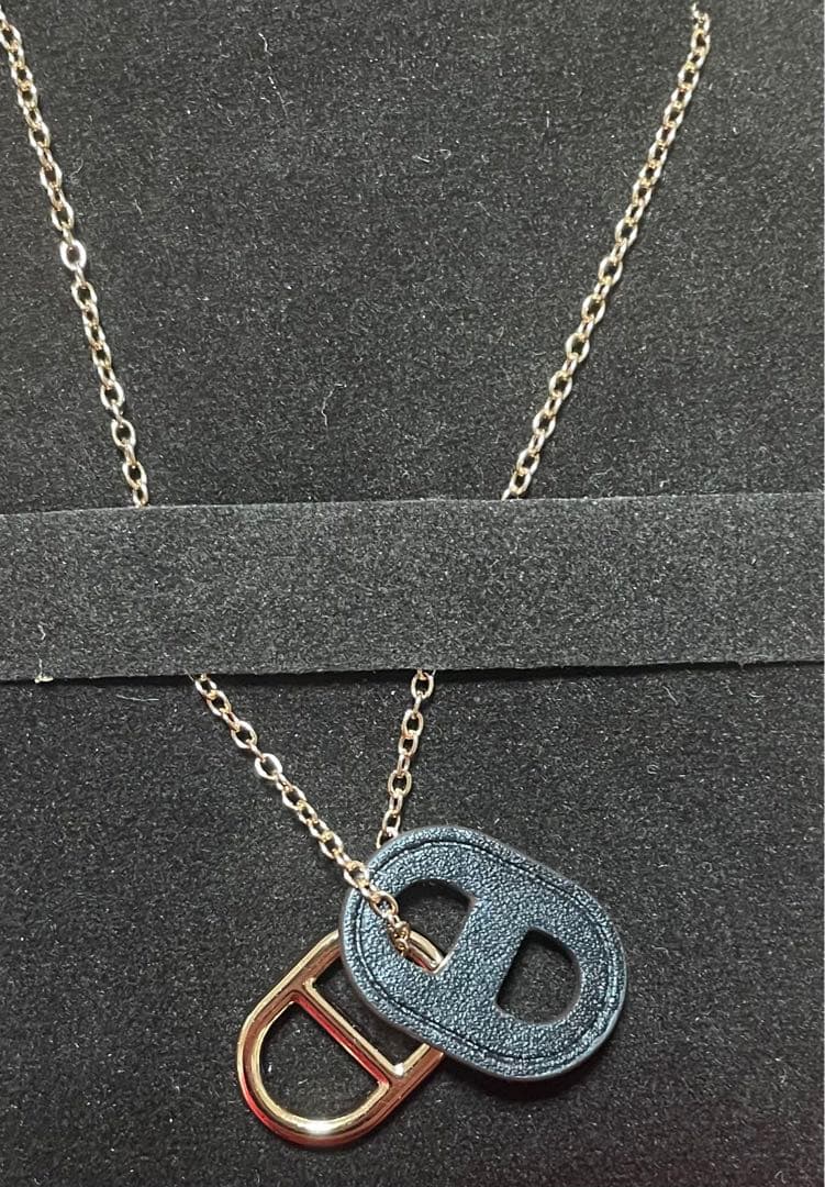 HERMES オーマイヨン　エルメス　ネックレス　ブラック×ピンクゴールド