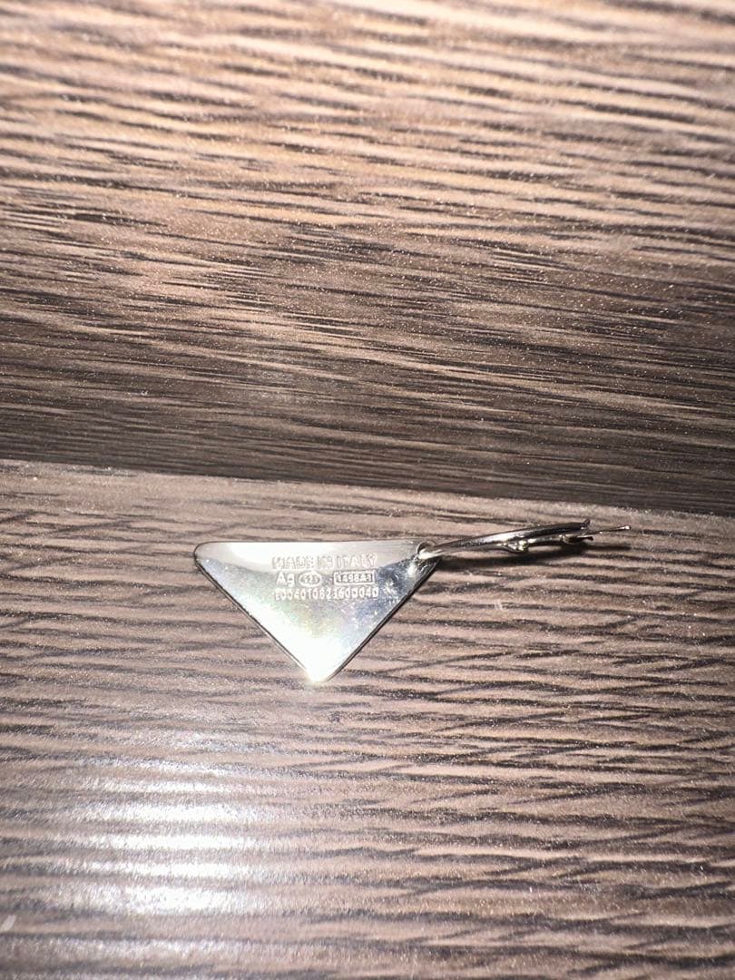 PRADA ピアス　片耳