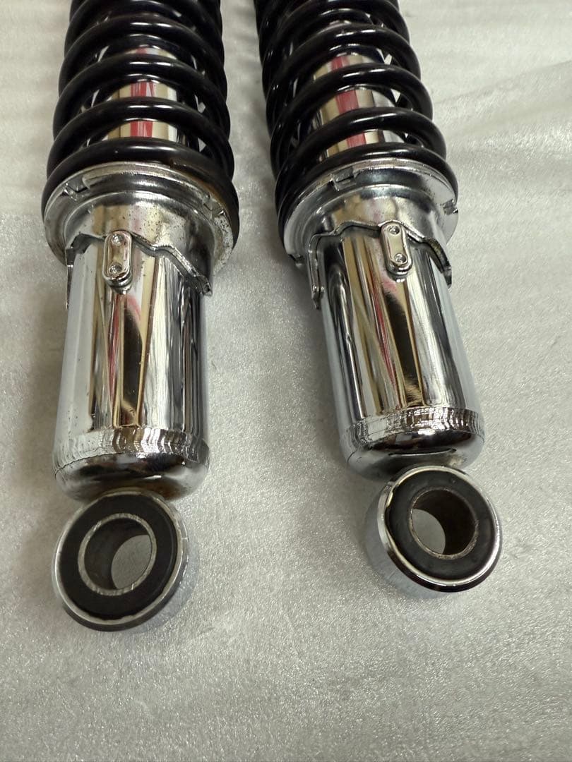 SR400 デイトナ リアガスショック SUPER SHOCKS SHOWA