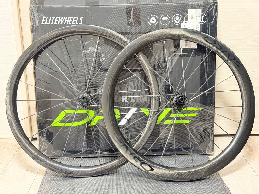 ELITEWHEELS DRIVE 40/50 カーボンホイール