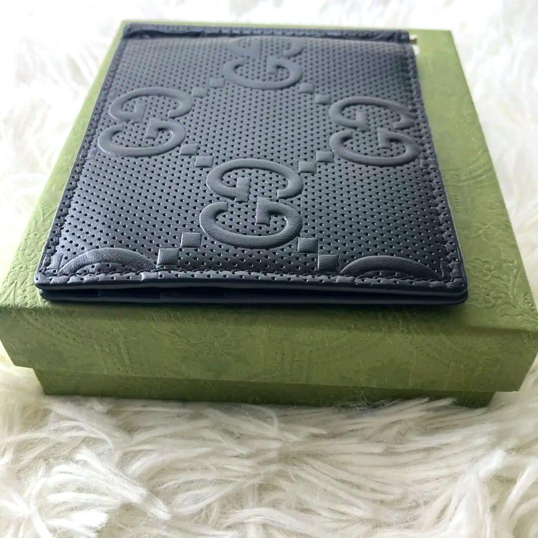 ✨ほぼ未使用　付属品完備✨グッチ　マネークリップ　エンボスレザー　ブラック　黒