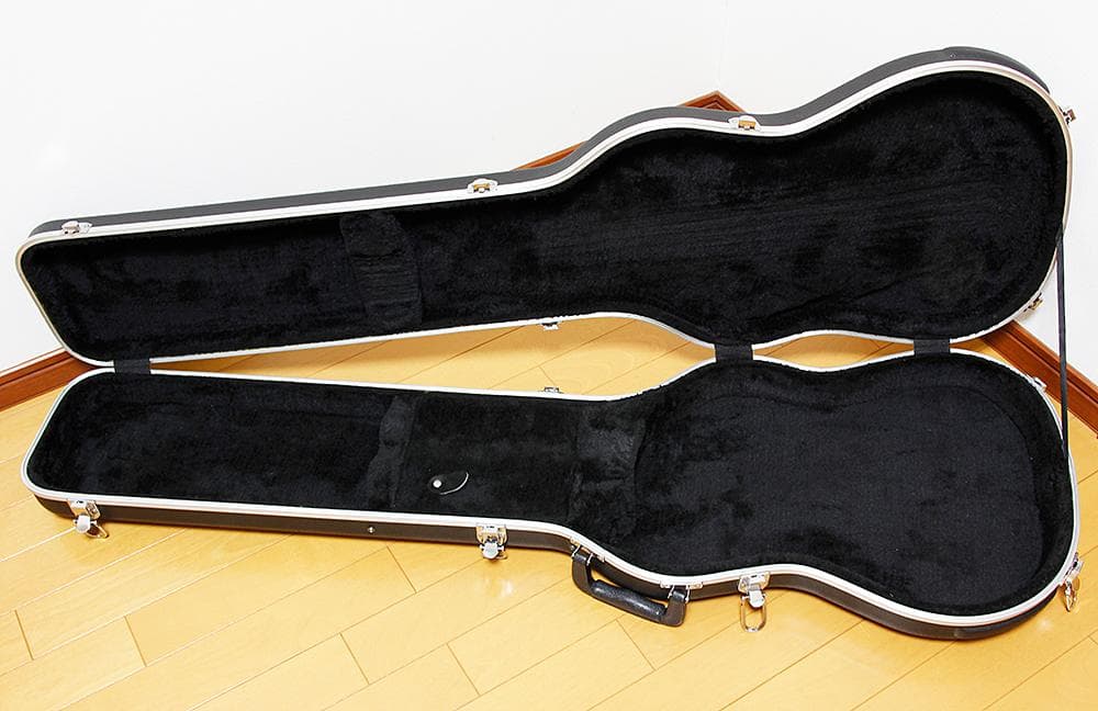 個人工房製　オリジナル5弦ベース