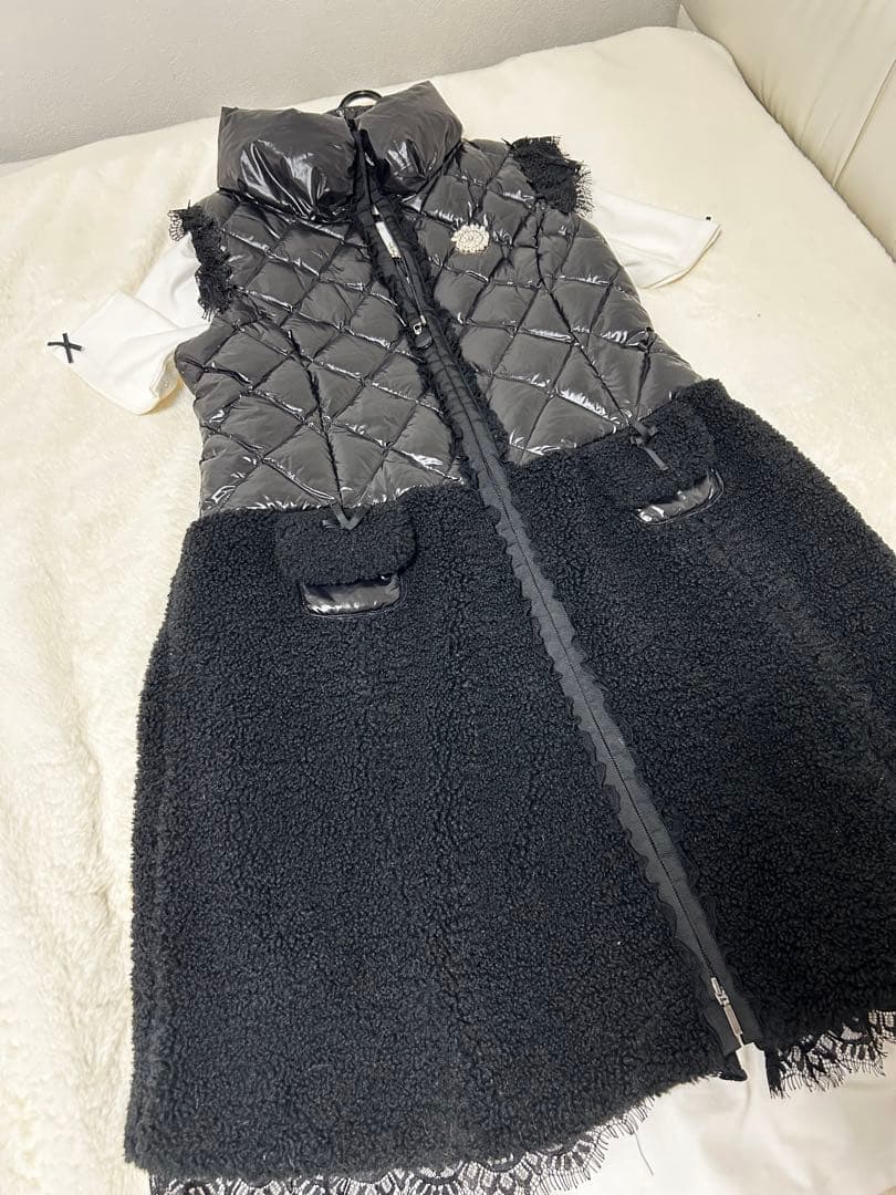 極美品 スーパービューティダウンジレサイズ42