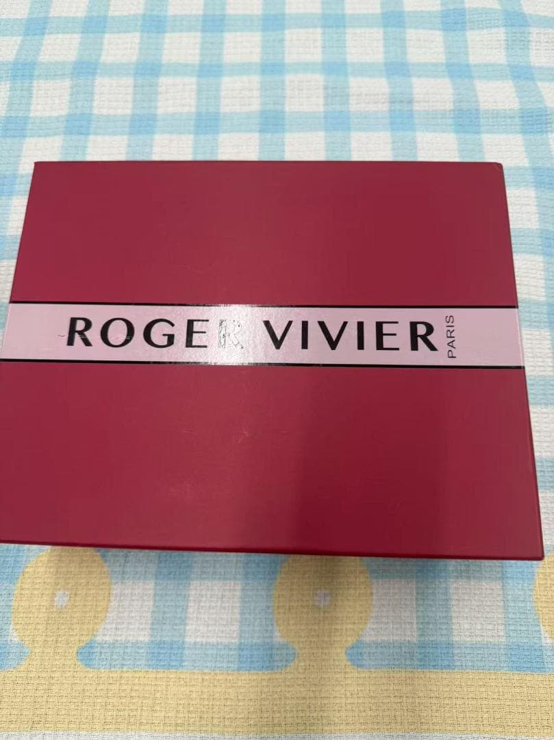 ROGER VIVIER ヴィヴラン スニーカー