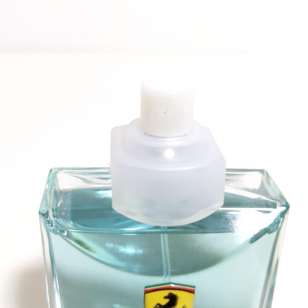 フェラーリ ライトエッセンス