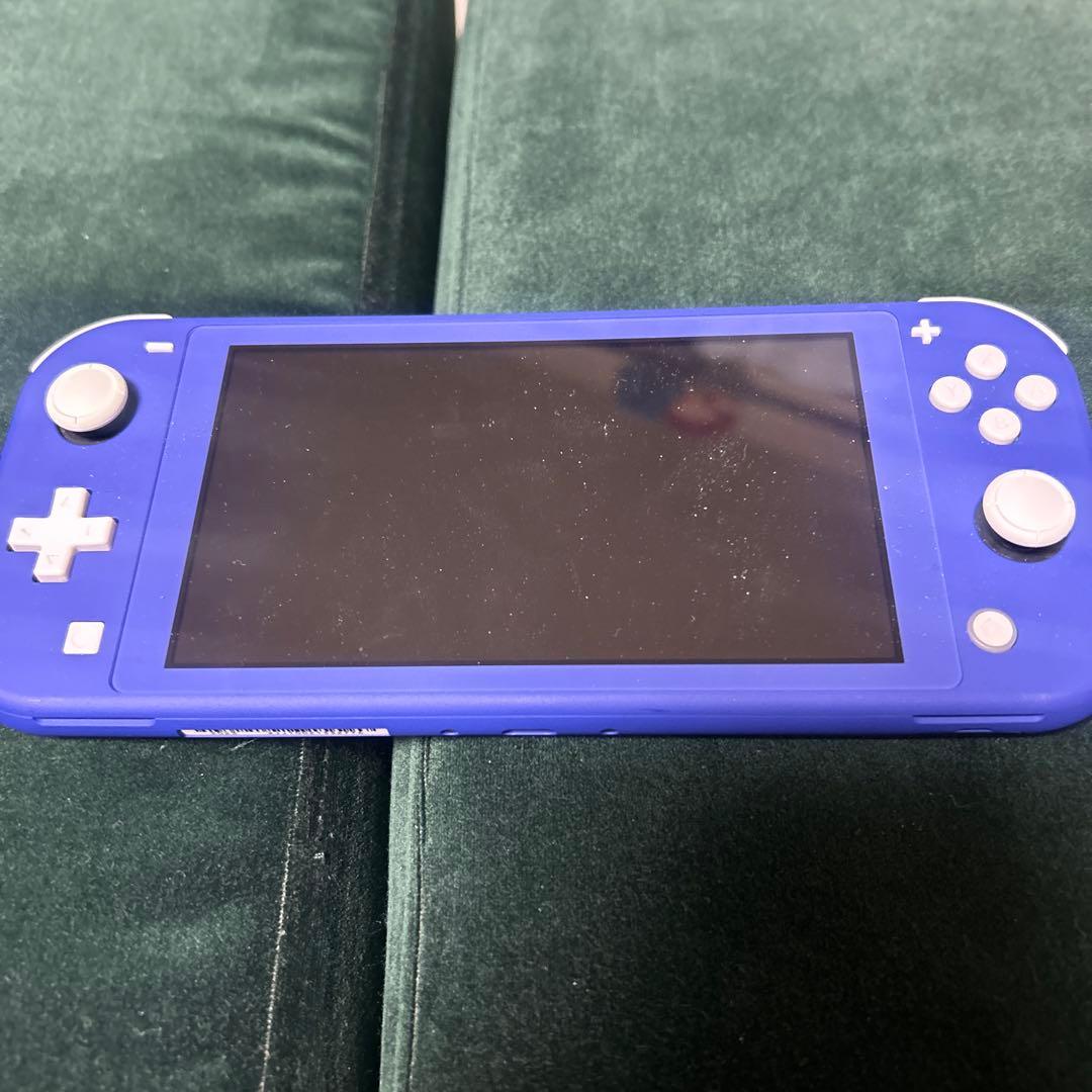 任天堂Switchライト本体➕ソフト3本➕充電器