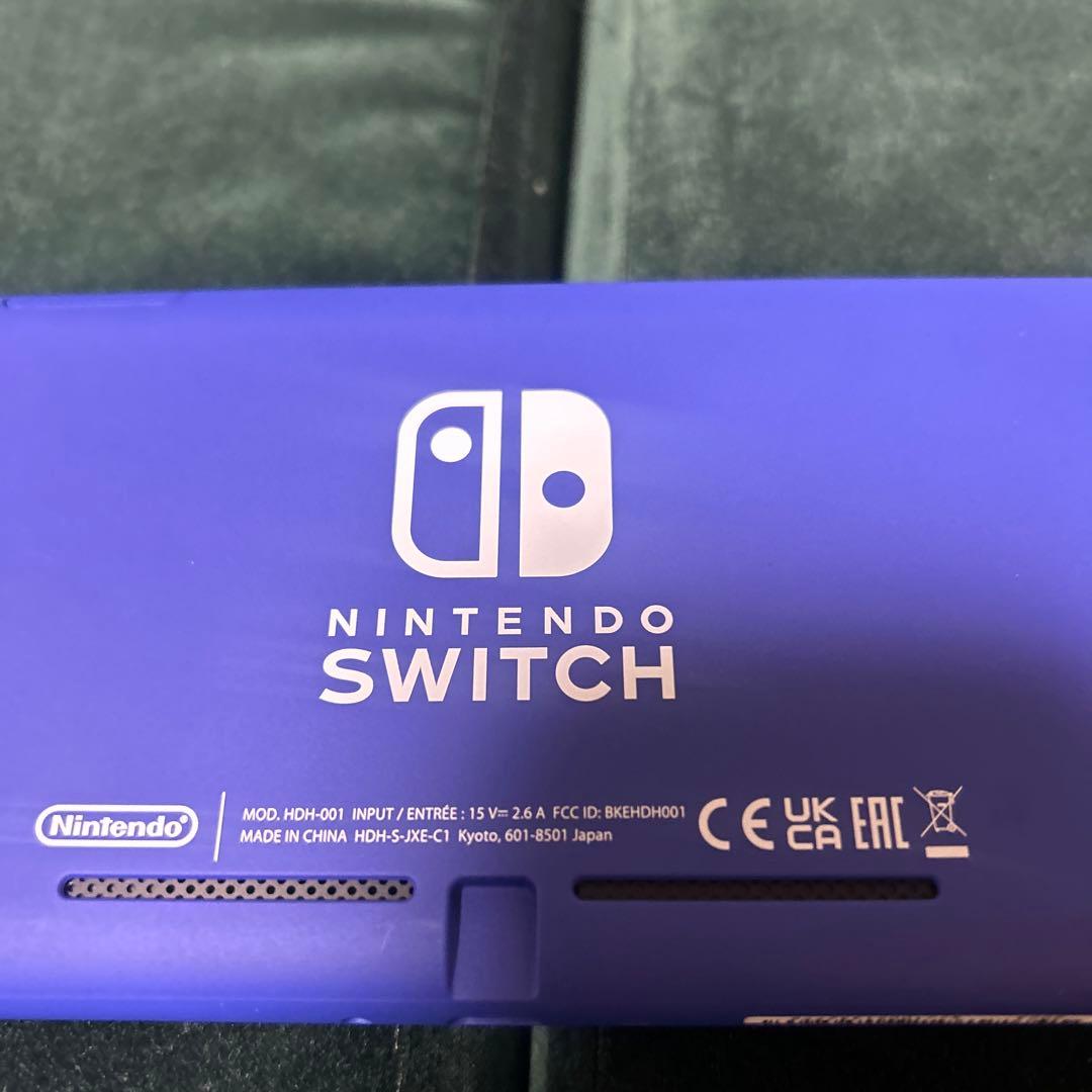 任天堂Switchライト本体➕ソフト3本➕充電器