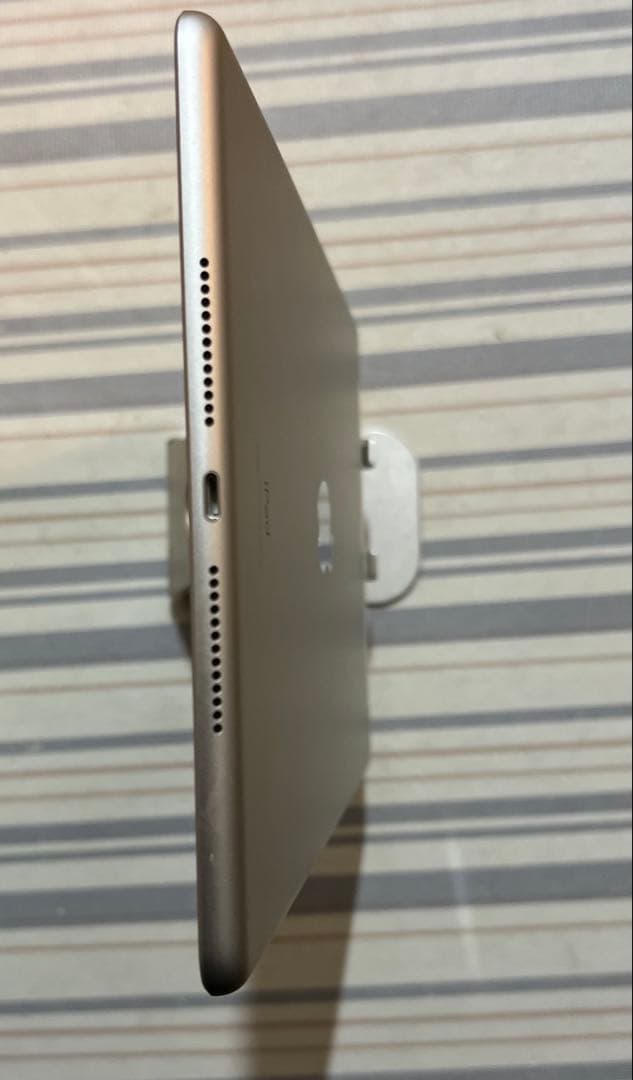 Apple SIMフリー iPad（第7世代/2019） 128GB シルバー