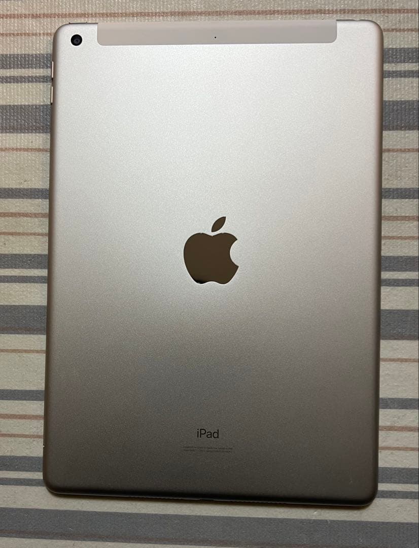 Apple SIMフリー iPad（第7世代/2019） 128GB シルバー