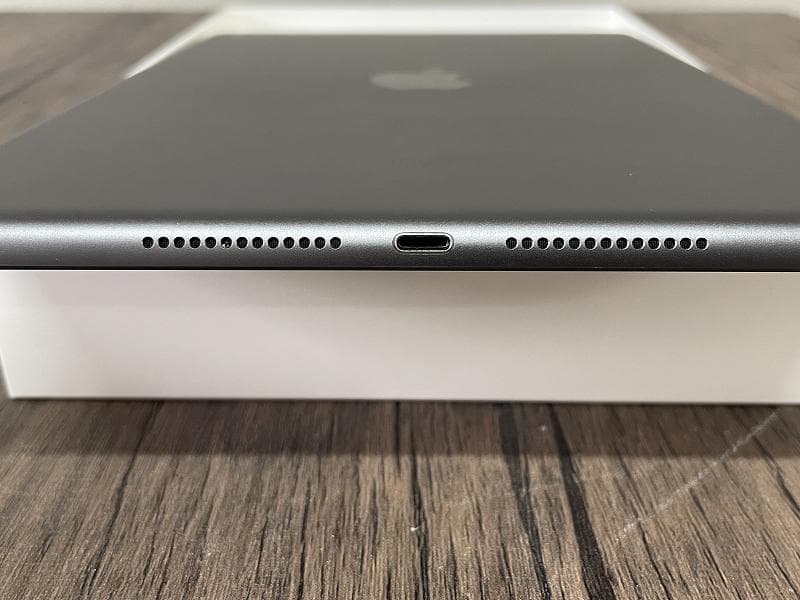 ⑦【美品】iPad Apple 第9世代　Wi-Fiモデル　64GB