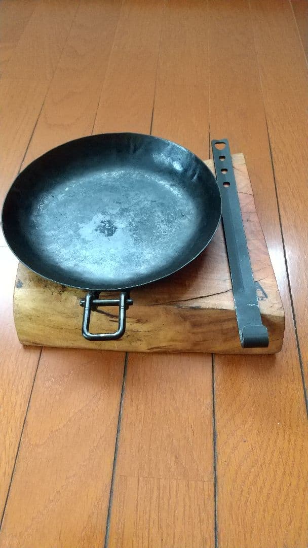 IRON WORKS KORU フライパン 鉄製20cm アイアンワークス コル