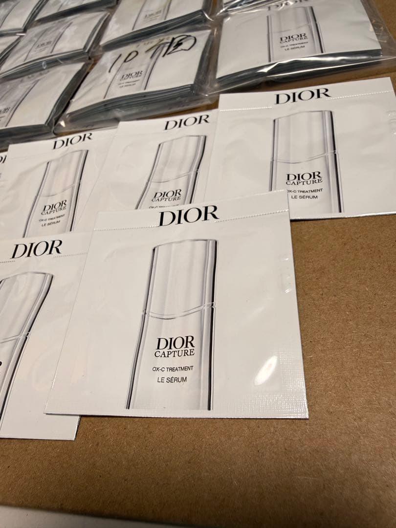 Dior ディオール カプチュール ル セラム（美容液）サンプル 139包