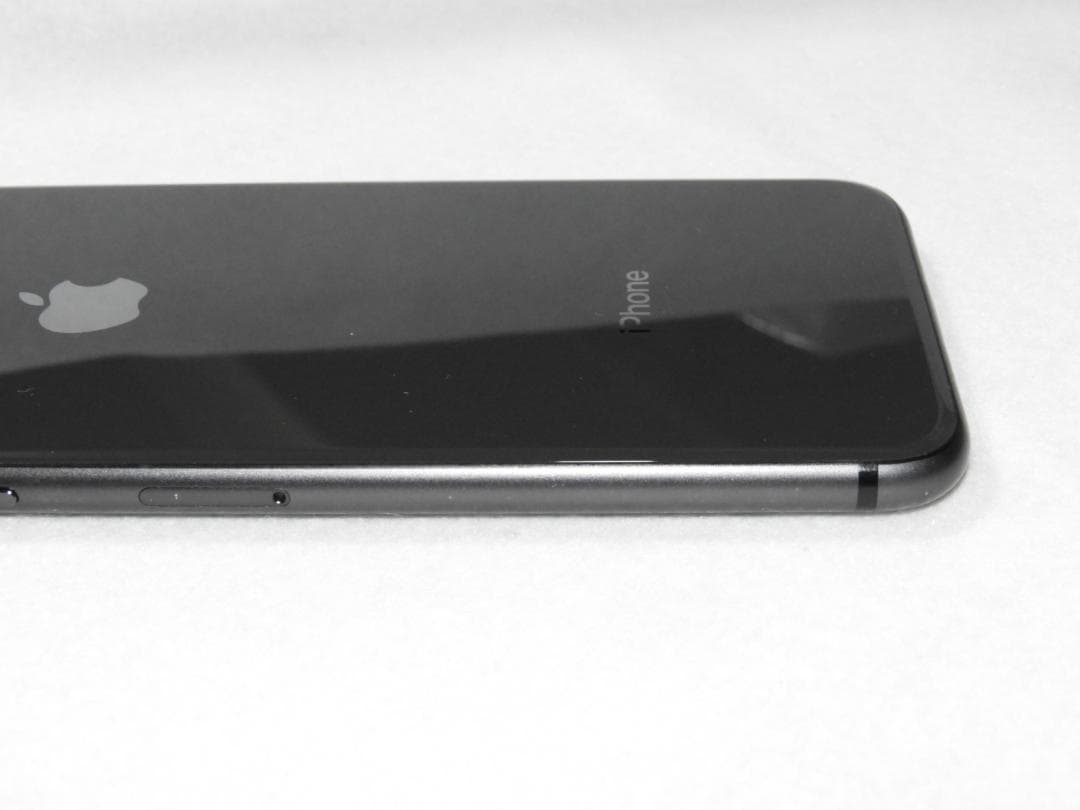 iPhone8 64GB A1906 MQ782J/A SIMフリー