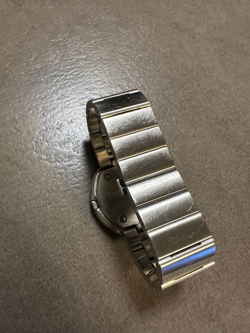 イッセイミヤケ　メンズ時計