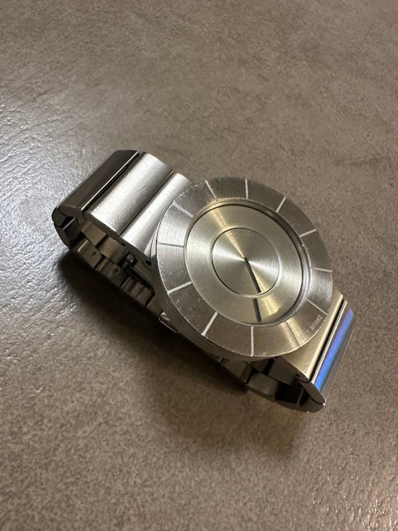 イッセイミヤケ　メンズ時計