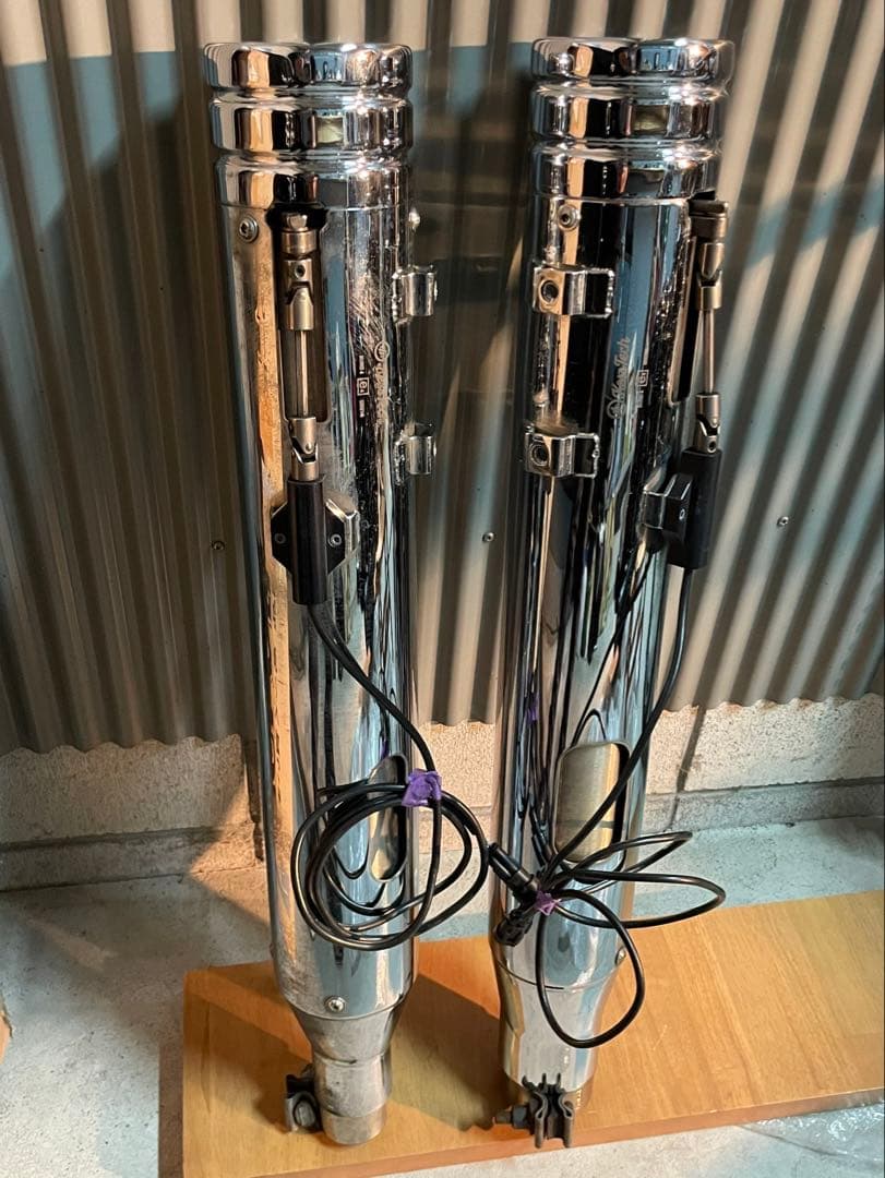 ハーレー　ツーリング　ケステックマフラー