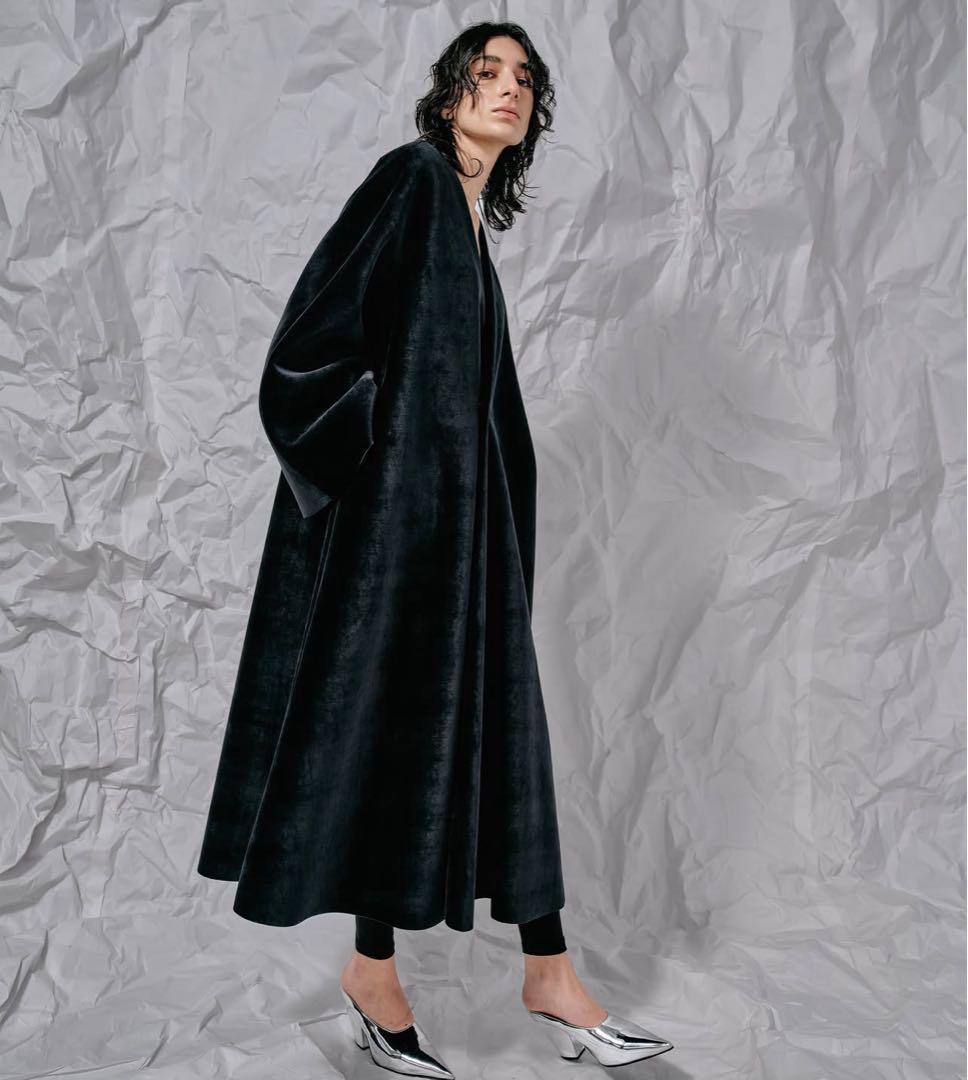 ディウカ　フレアコート　黒　サイズ2 未使用です。