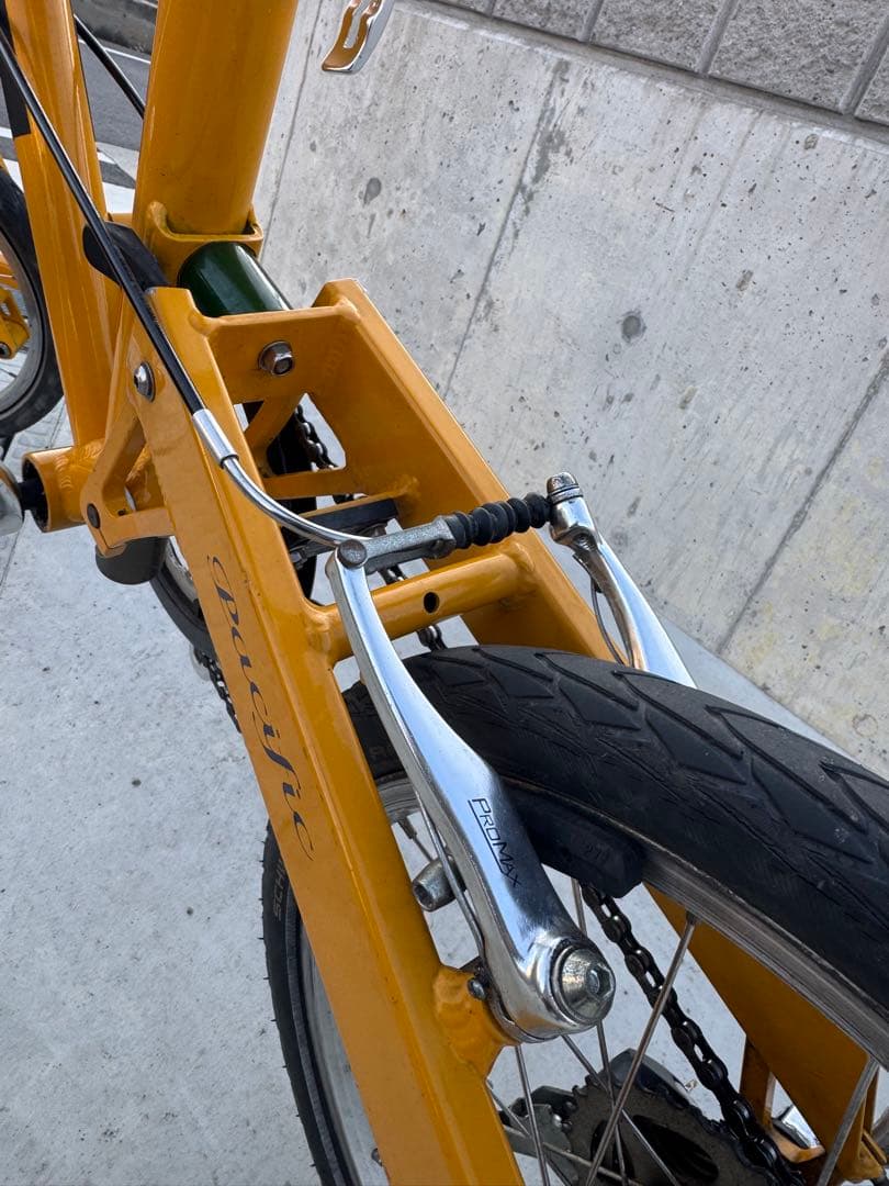 廃盤　希少プジョー (PEUGEOT)のPacific-イエロー