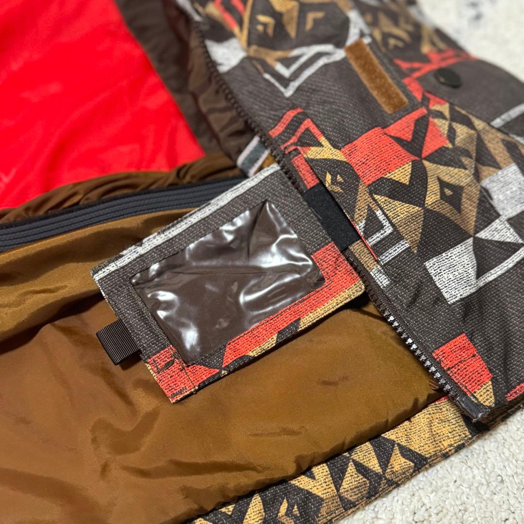 Burton バートン　スキー　スノーボードウェア　ジャケット　ブラウン系