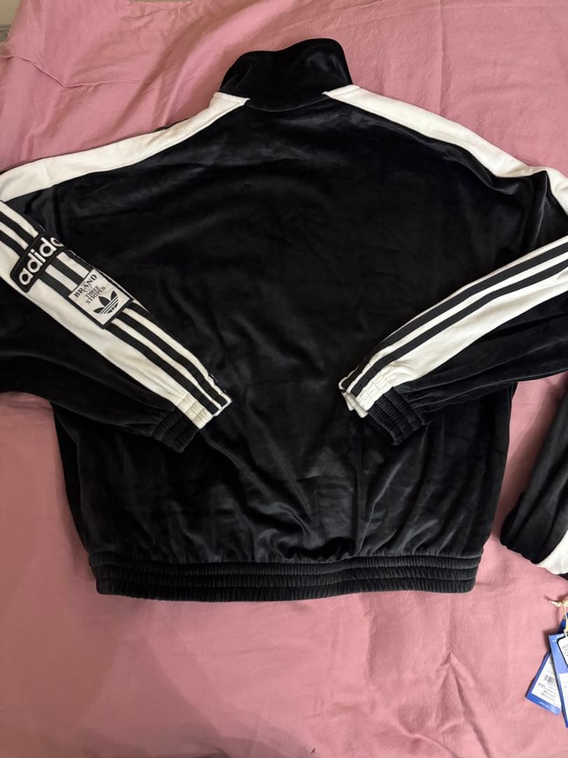 アディブレイク ベロア トラックトップ　ジャージ　重盛さとみ