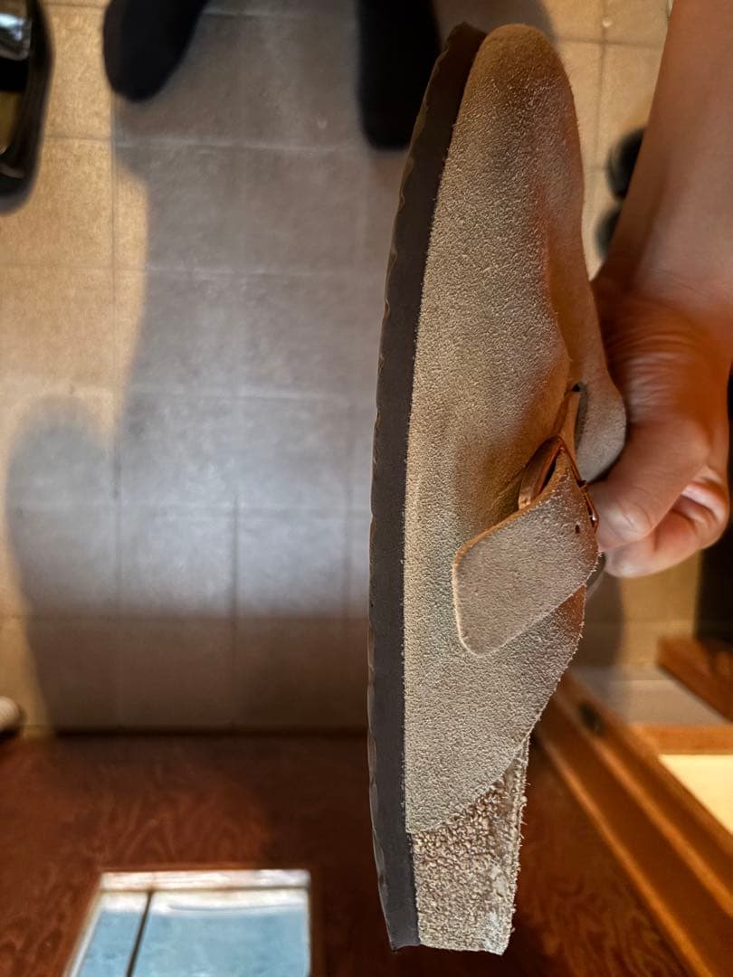 birkenstockベージュ スエード サボサンダル