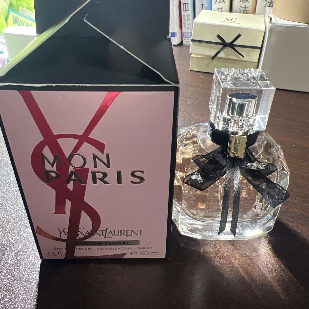 イヴ・サンローラン　モンパリフローラル　オーデパルファム　50ml
