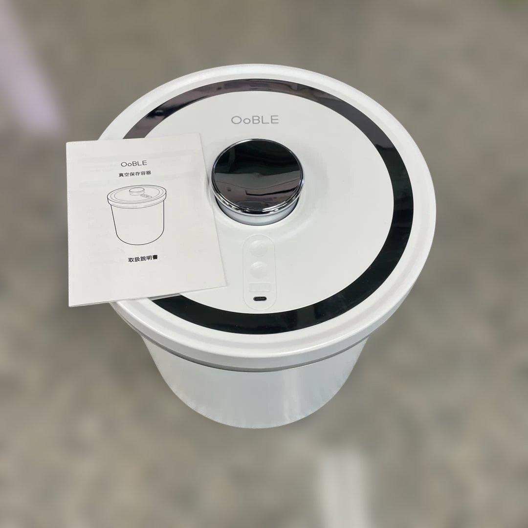 k*n様 ★OoBLE オーブル 真空保存容器 13L 取扱説明書付き キッチン