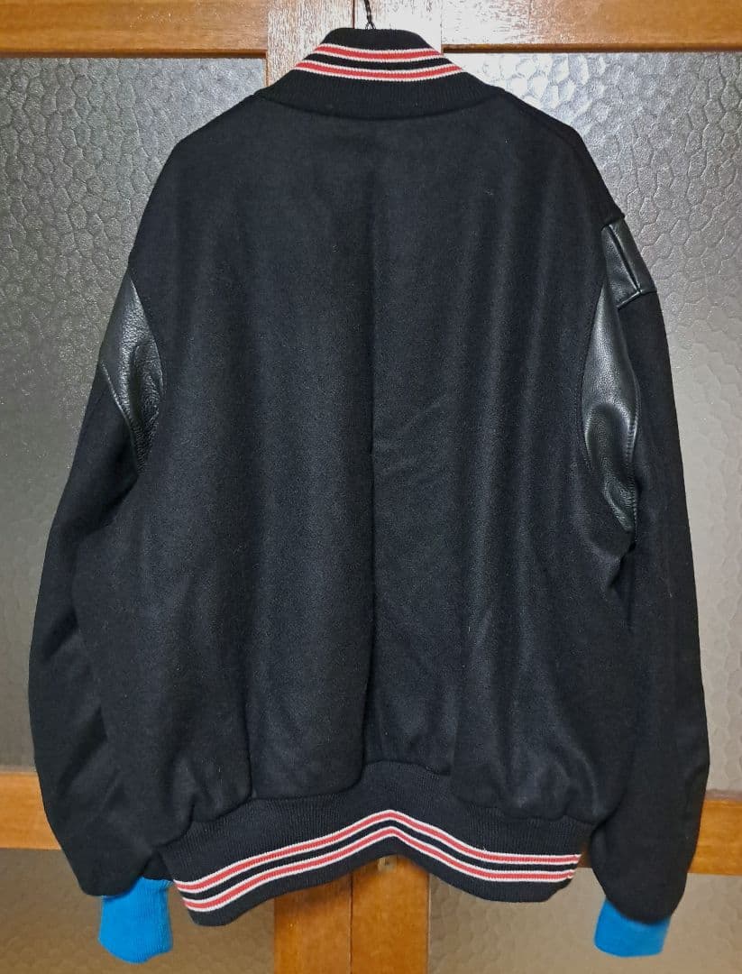 skookum スタジャン ブラック