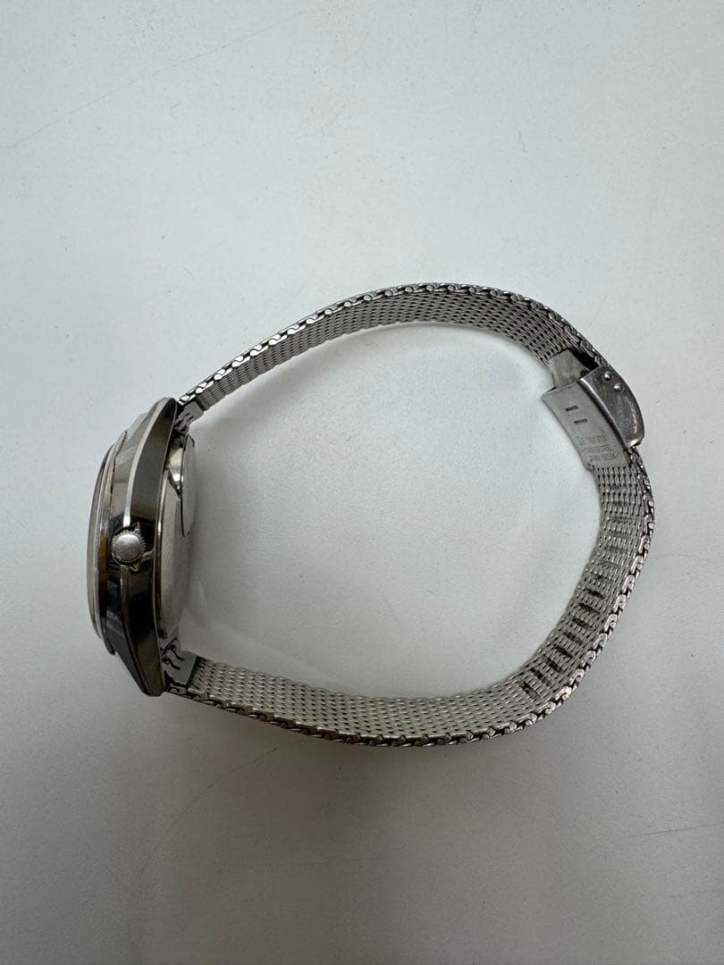 SEIKO クォーツ　メンズ腕時計　ヴィンテージ　稼働品