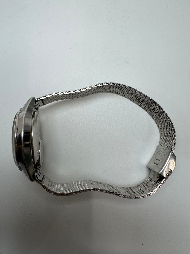 SEIKO クォーツ　メンズ腕時計　ヴィンテージ　稼働品