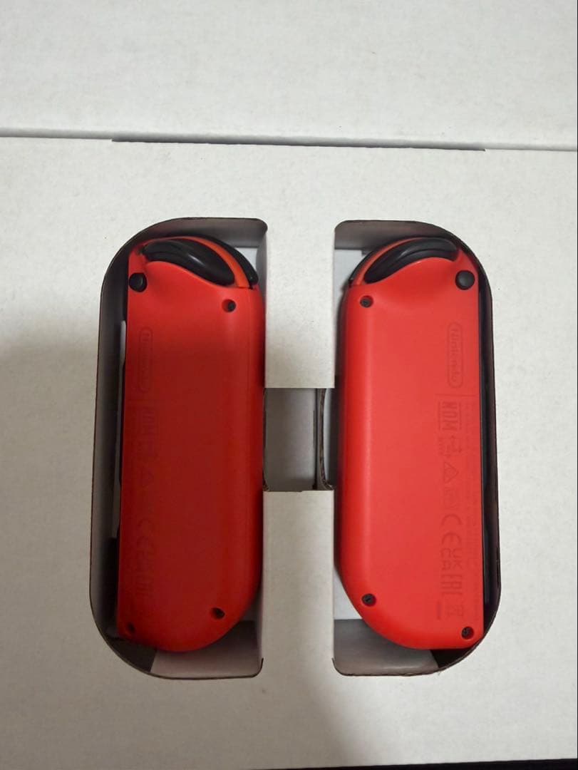 本体新品同様　Nintendo Switch 有機ELモデル マリオレッド