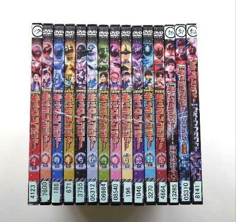 豪華セット　宇宙戦隊キュウレンジャー全巻+劇場版3枚　DVD 全15巻