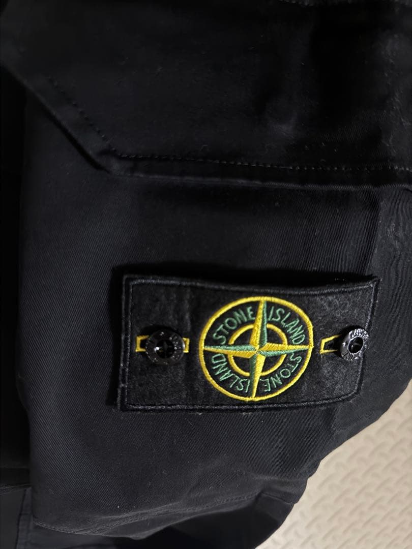 美品STONE  ワークパンツ ブラック　カーゴパンツ　ズボン黒ロゴ