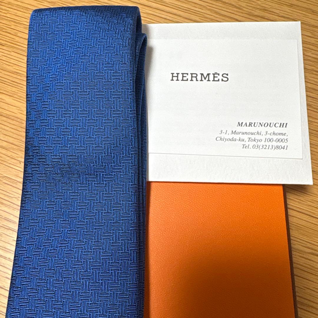 ⭐️ぴょん⭐️ ❣️値引き❣️ HERMES 青 ヘリンボーンネクタイ 箱付き