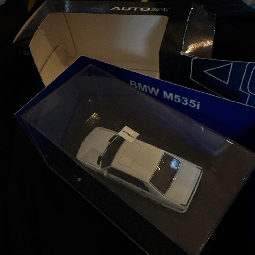 ミニカー AUTOART  M535i 1/43