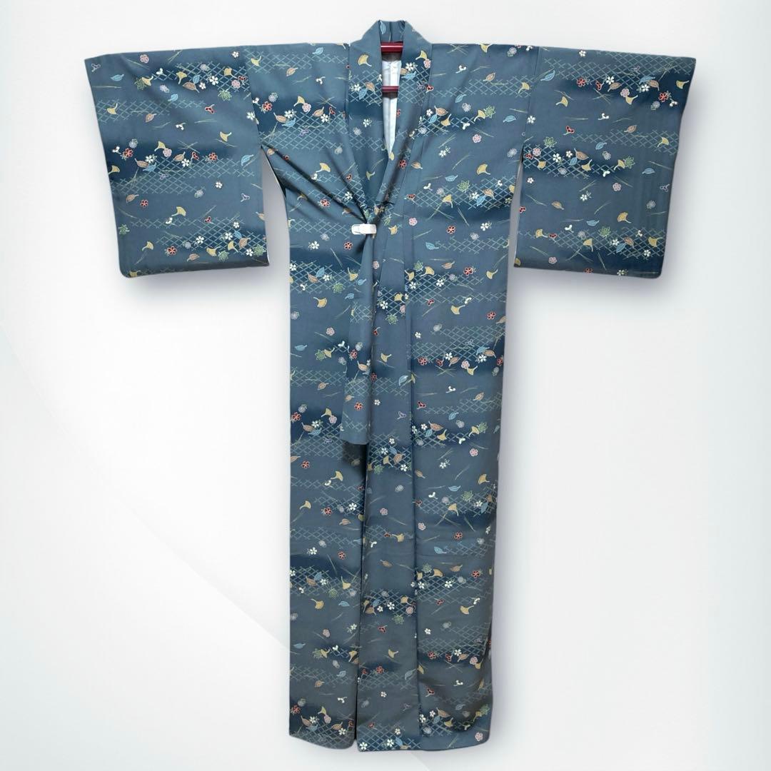 【美品✨】東レシルック　さんび　洗える着物　小紋　藍鼠色　四季草花　吹き寄せA2