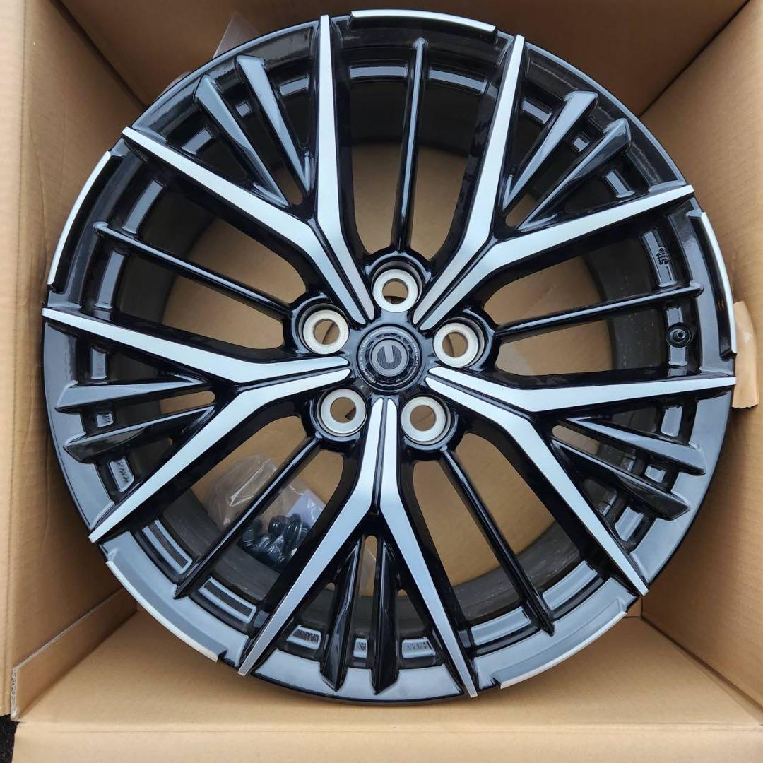 ④トヨタ アルファード ヴェルファイア 40系、20インチホイール TRD