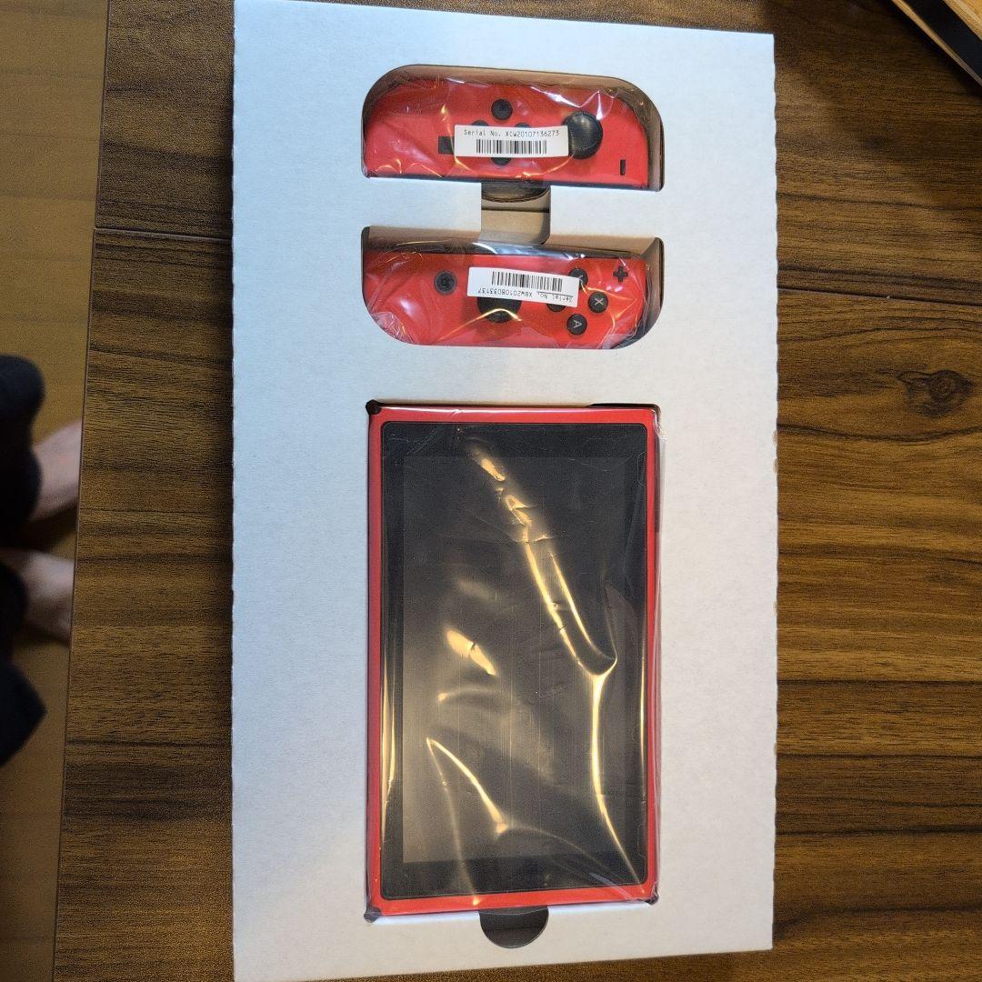 SWITCHマリオレッド×ブルー セット【画面四角黄色味有り】