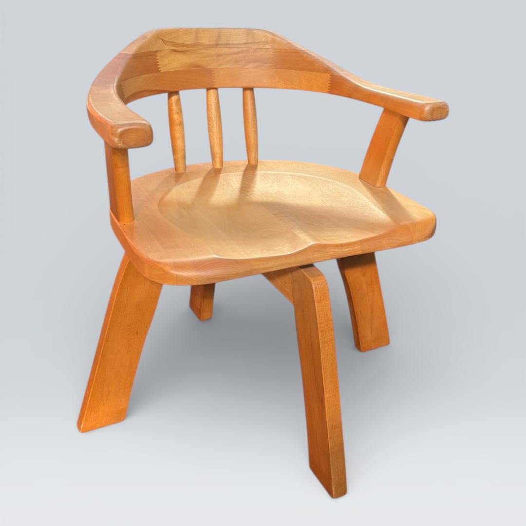 【最終価格】大川家具 回転ダイニングチェア 肘付き 幅58cm 天然木①