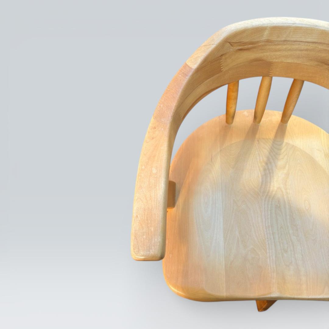 【最終価格】大川家具 回転ダイニングチェア 肘付き 幅58cm 天然木①