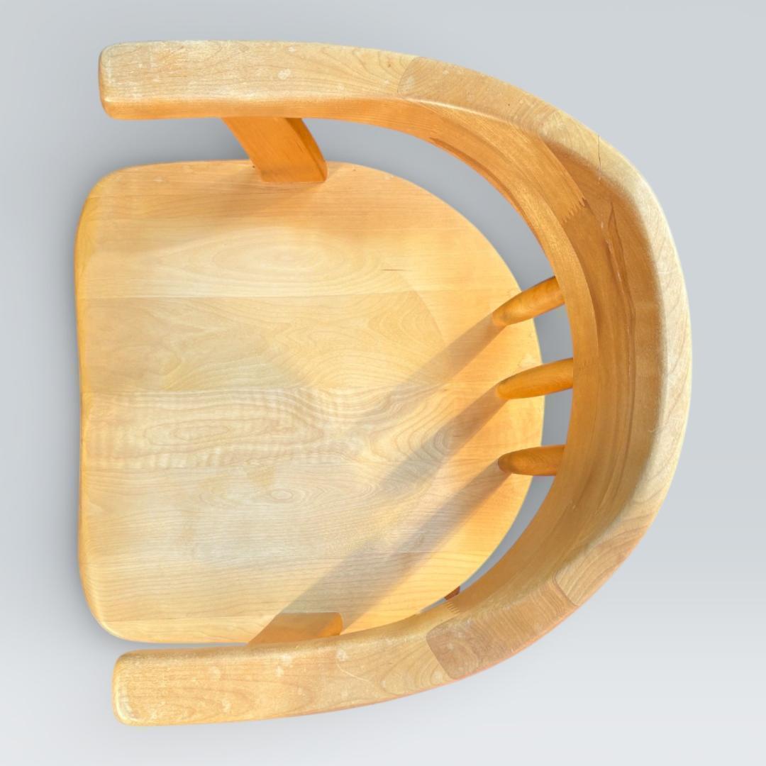 【最終価格】大川家具 回転ダイニングチェア 肘付き 幅58cm 天然木①